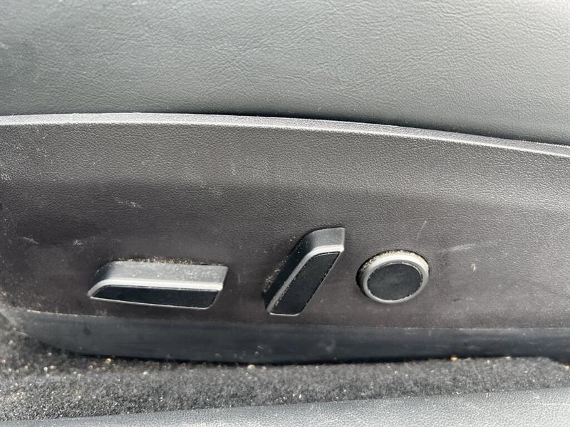 tesla Model 3 2023 - 16