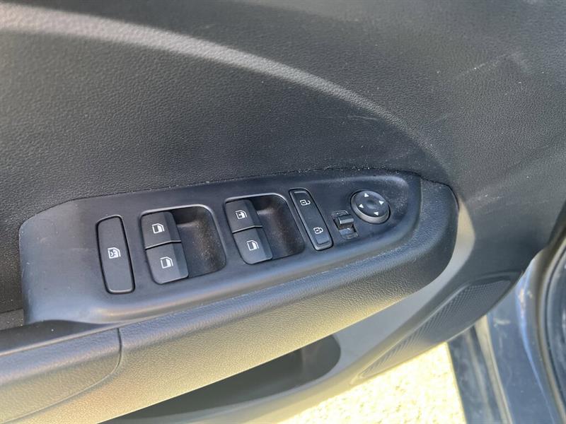 hyundai Venue 2023 - 13