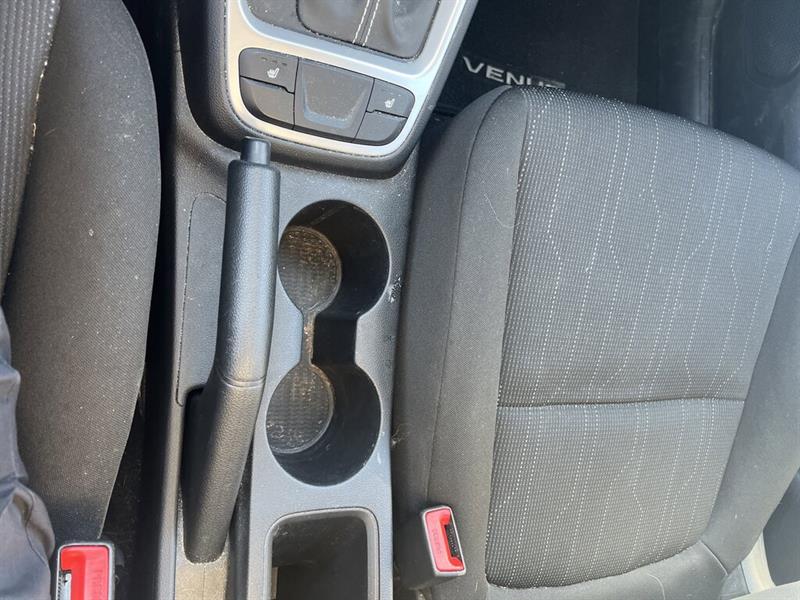 hyundai Venue 2023 - 21