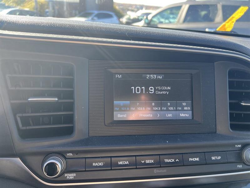 hyundai Elantra 2019 - 11