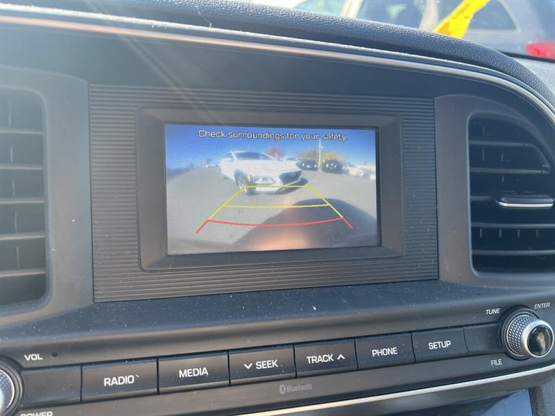 hyundai Elantra 2019 - 12