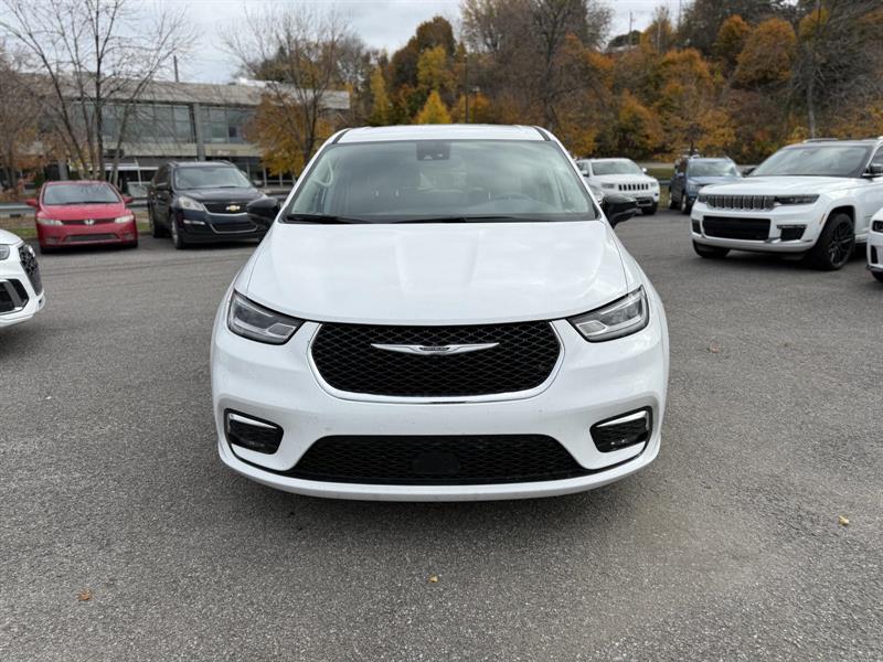 chrysler Pacifica 2024 - 2