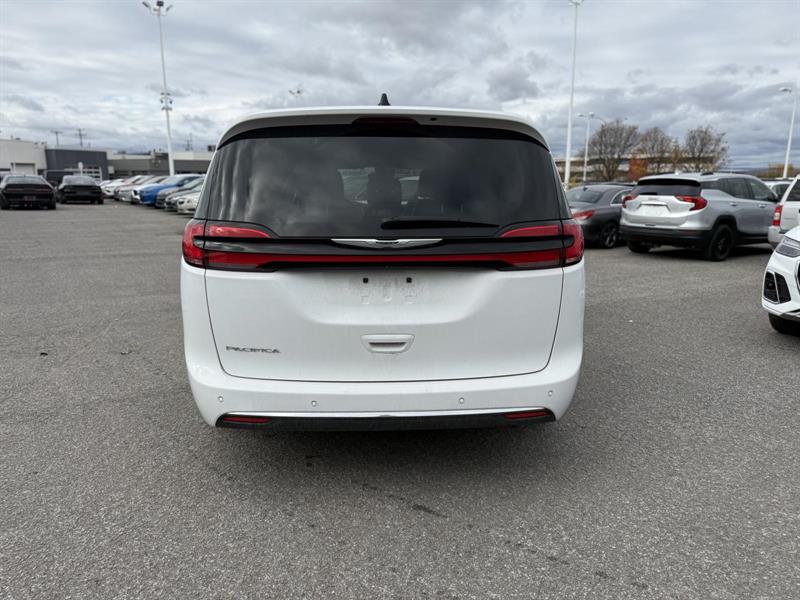 chrysler Pacifica 2024 - 6