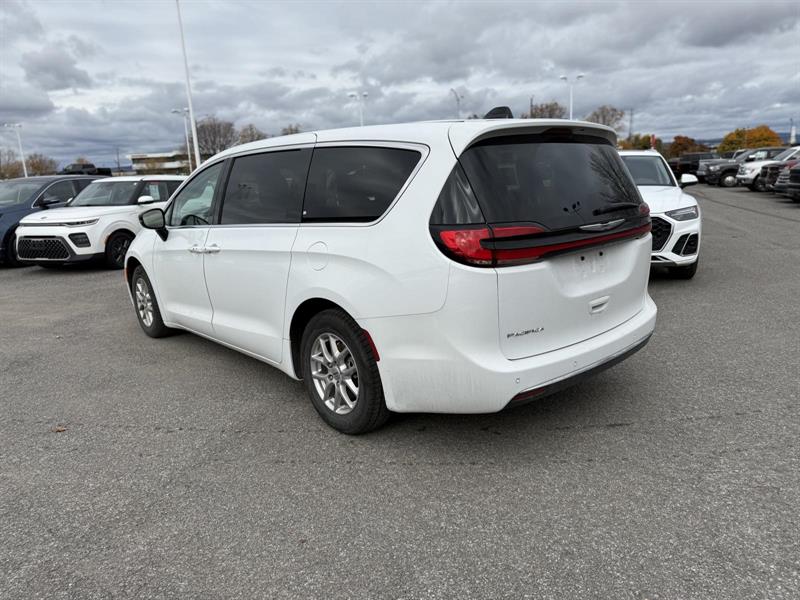 chrysler Pacifica 2024 - 7