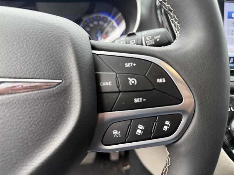 chrysler Pacifica 2024 - 16