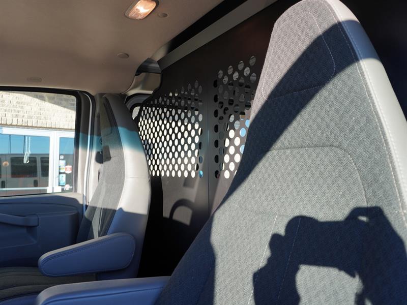 gmc Savana Cargo Van 2023 - 6