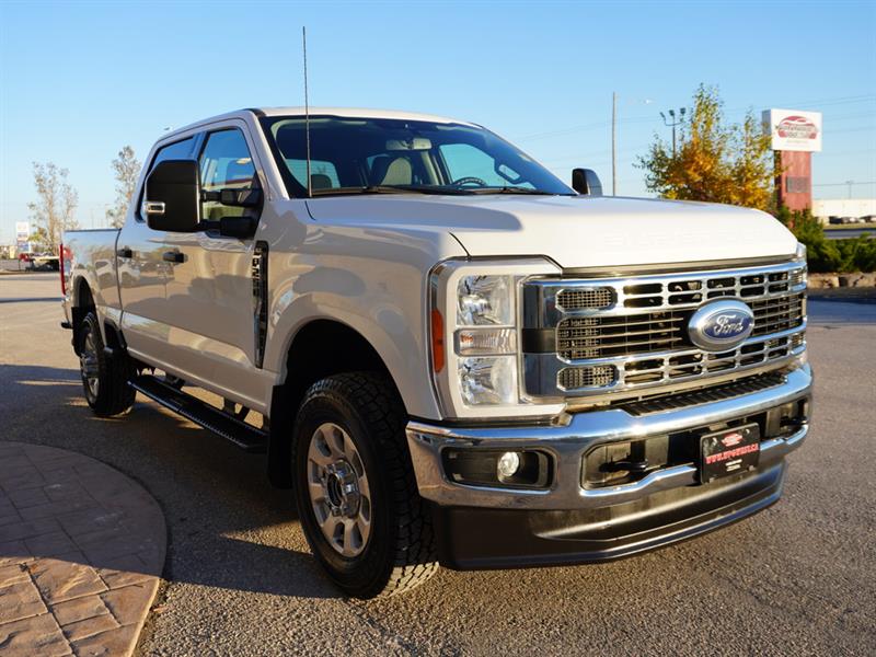 ford F-250 2023 - 31