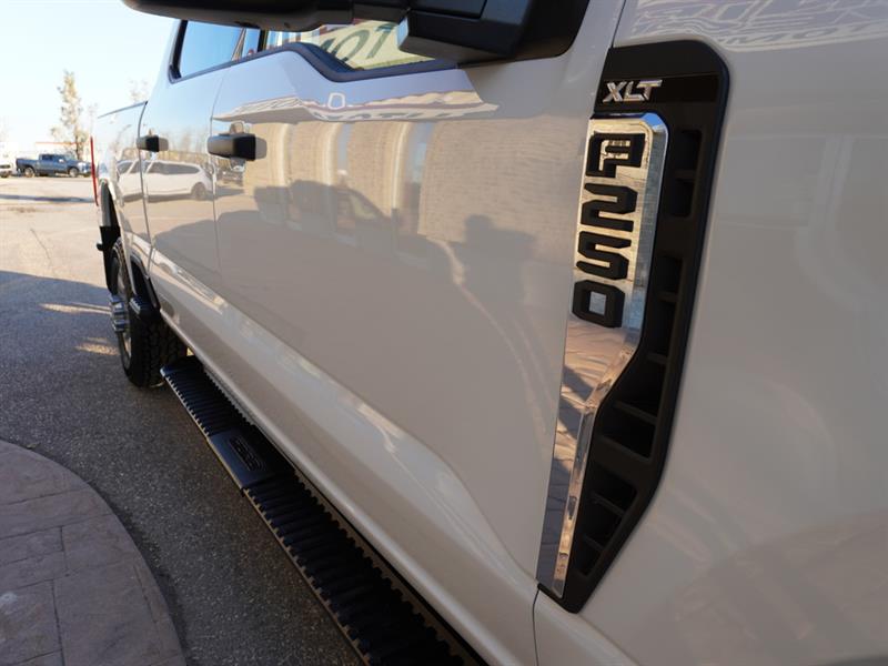 ford F-250 2023 - 40