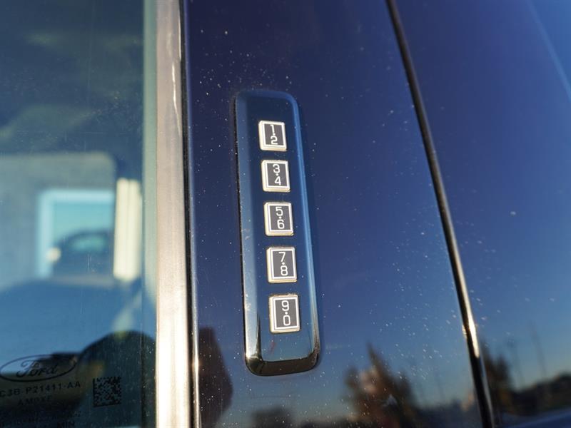 ford F-250 2023 - 43