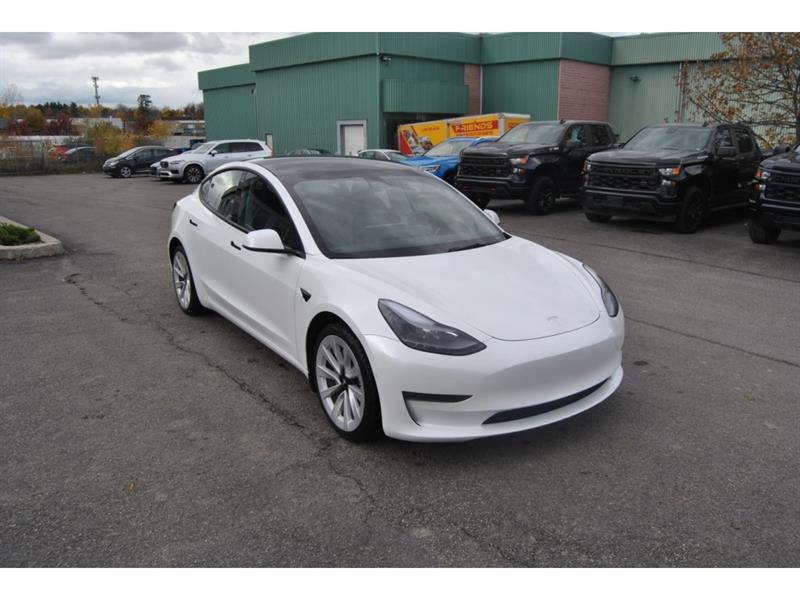 tesla Model 3 2022 - 7