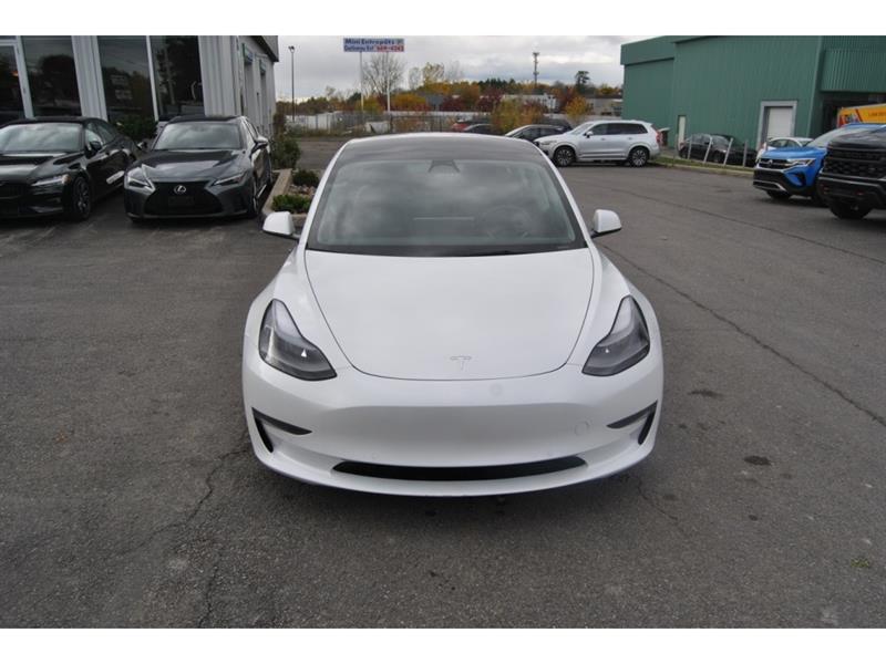 tesla Model 3 2022 - 8