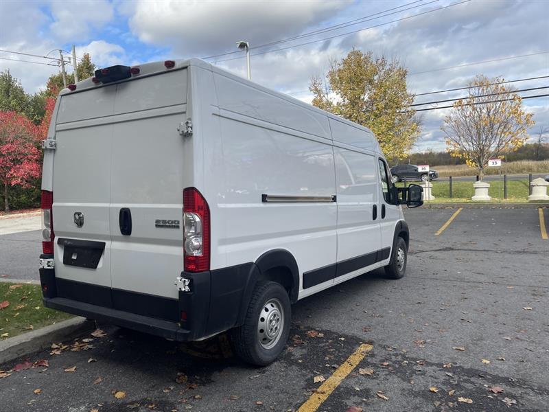 ram ProMaster fourgonnette utilitaire 2023 - 7