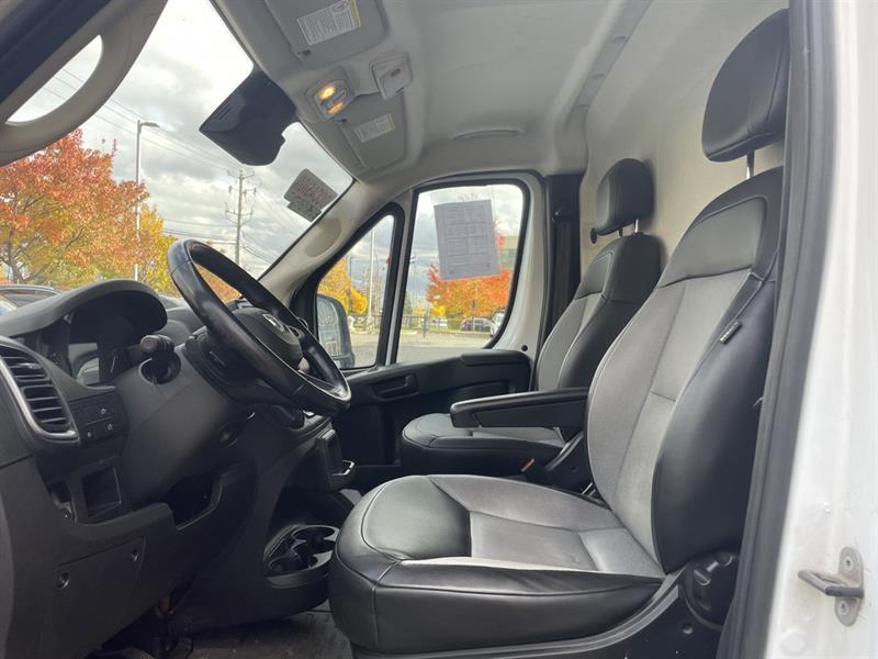 ram ProMaster fourgonnette utilitaire 2023 - 13