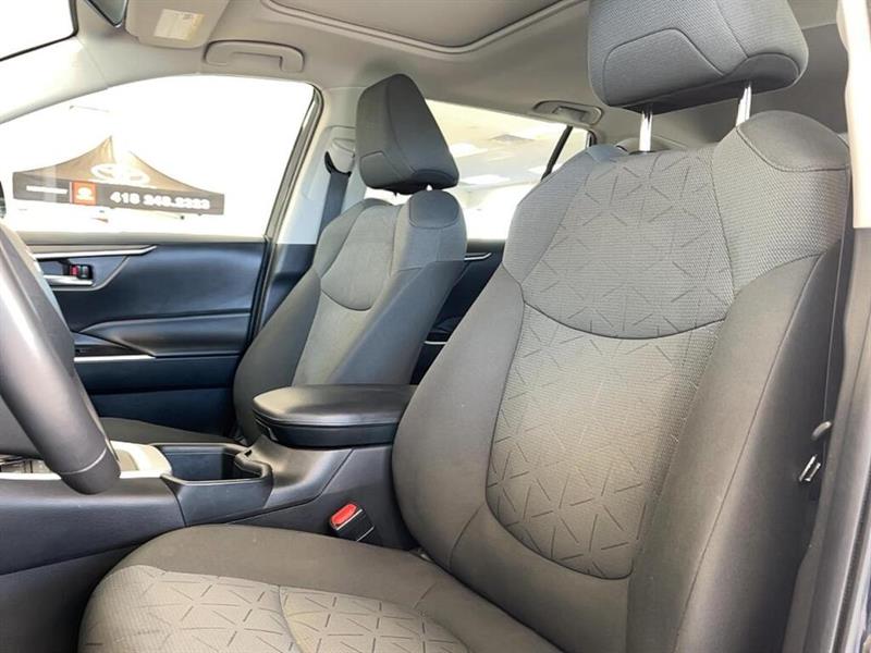 toyota RAV4 2022 - 8