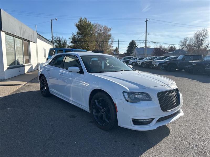 chrysler 300 2022 - 7