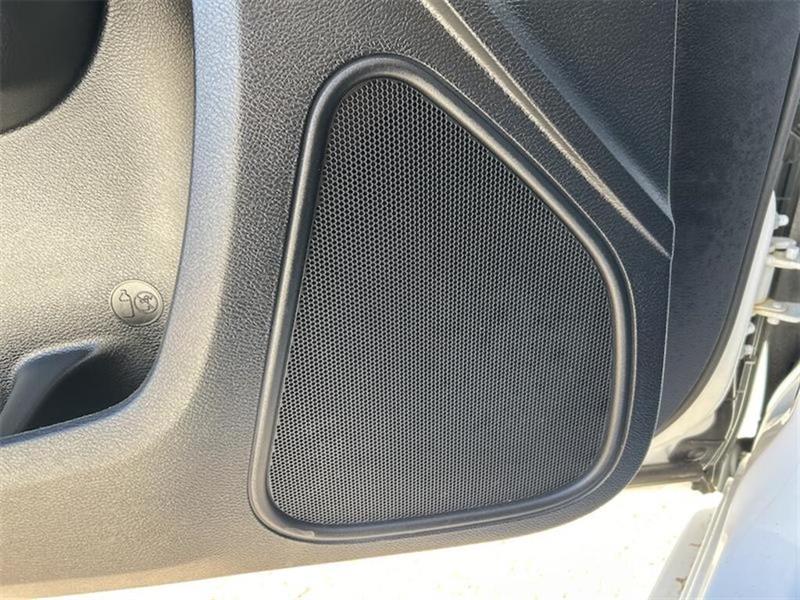 chrysler 300 2022 - 17