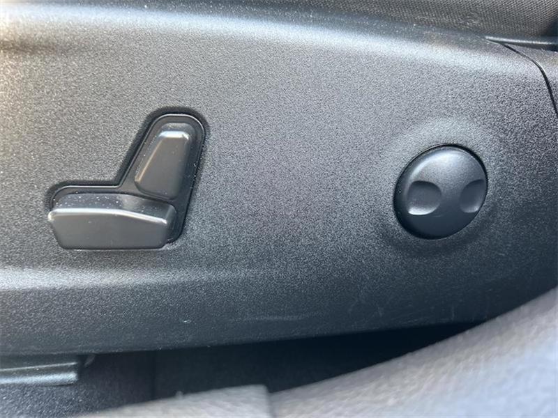 chrysler 300 2022 - 19