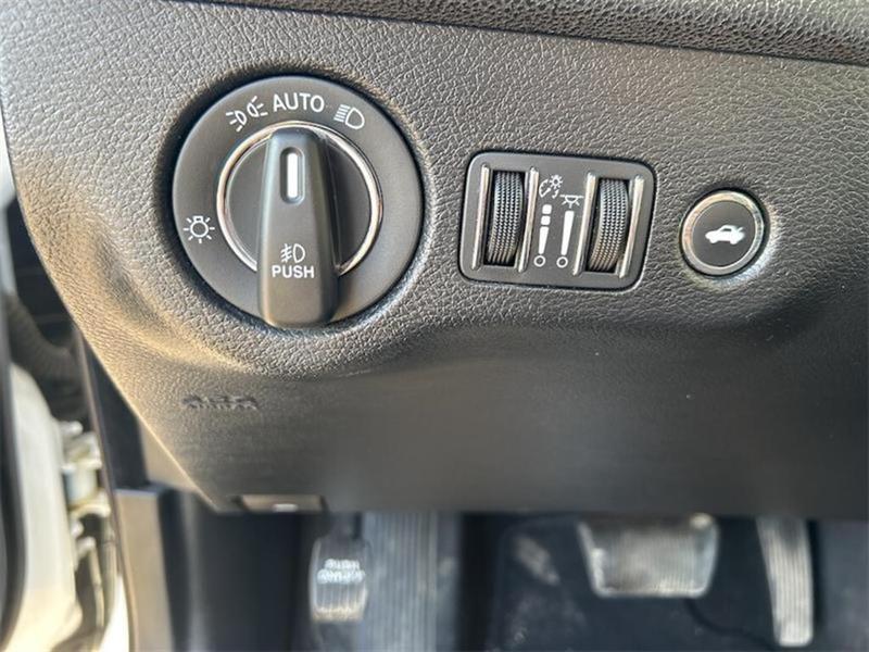 chrysler 300 2022 - 20