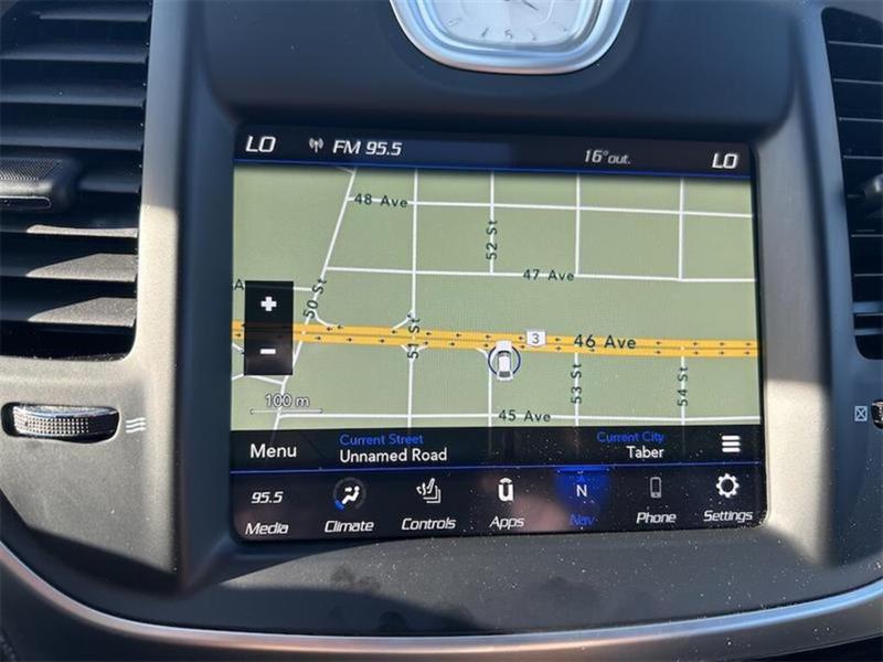 chrysler 300 2022 - 27