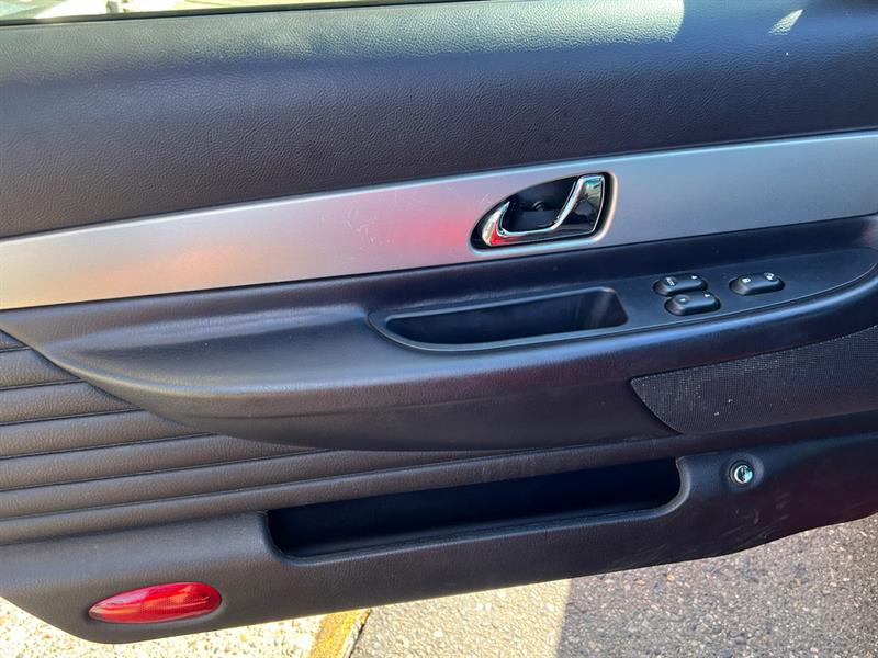 ford Thunderbird 2005 - 15