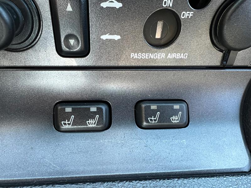 ford Thunderbird 2005 - 19