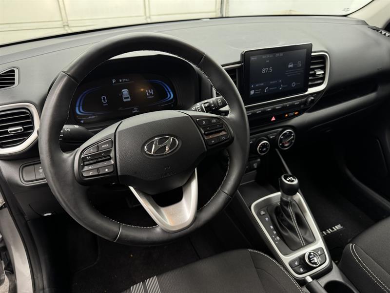 hyundai Venue 2023 - 17