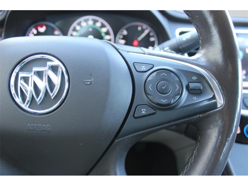 buick LaCrosse 2017 - 12