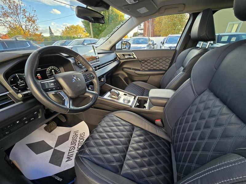 mitsubishi Outlander rechargeable 2023 - 16