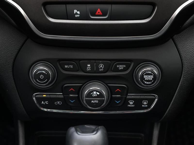 jeep Cherokee 2021 - 19