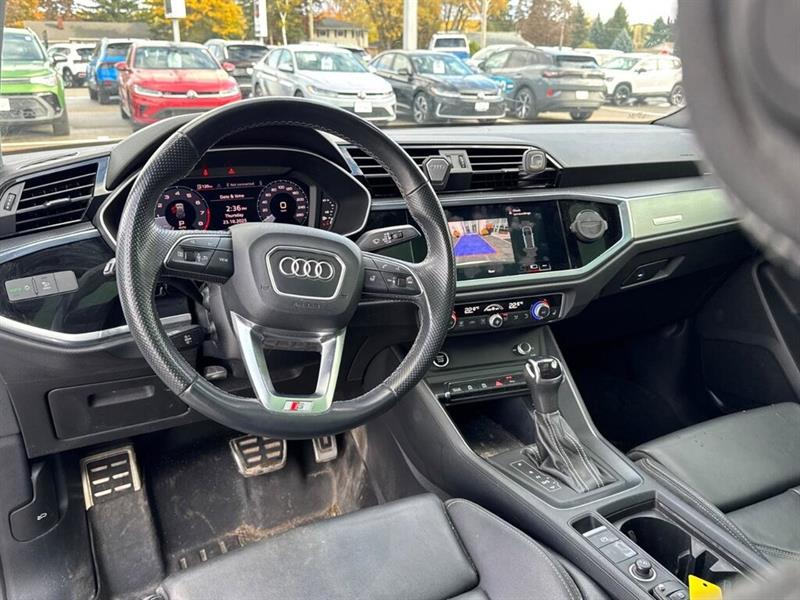 audi Q3 2022 - 9