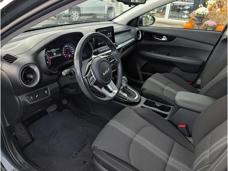 kia Forte 2022 - 10