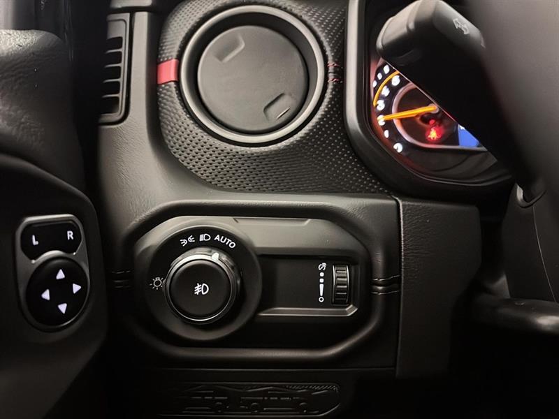 jeep Wrangler 2026 - 26