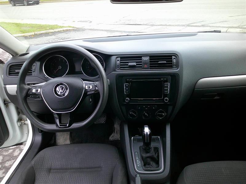 volkswagen Jetta 2015 - 11