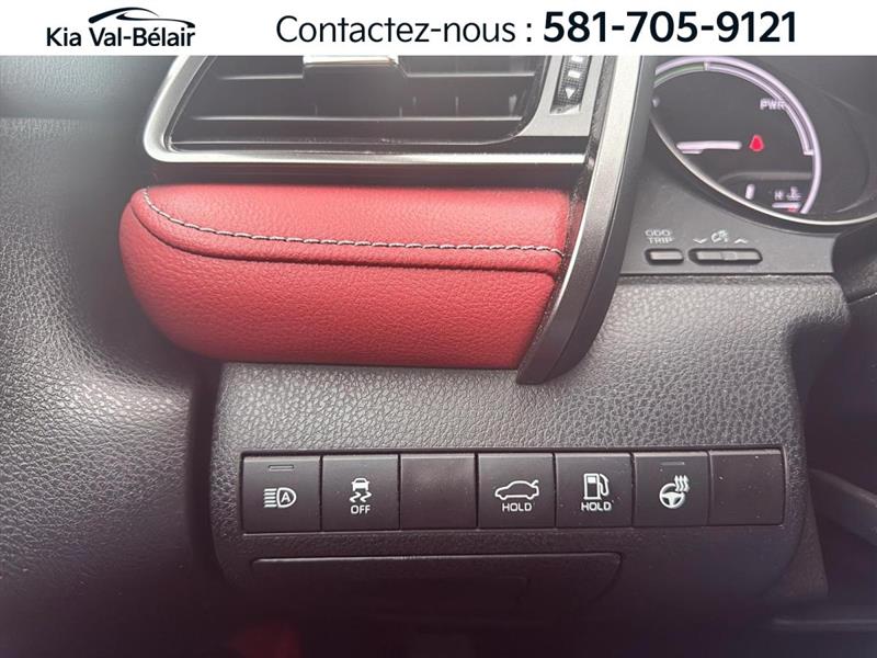 toyota Camry 2022 - 16