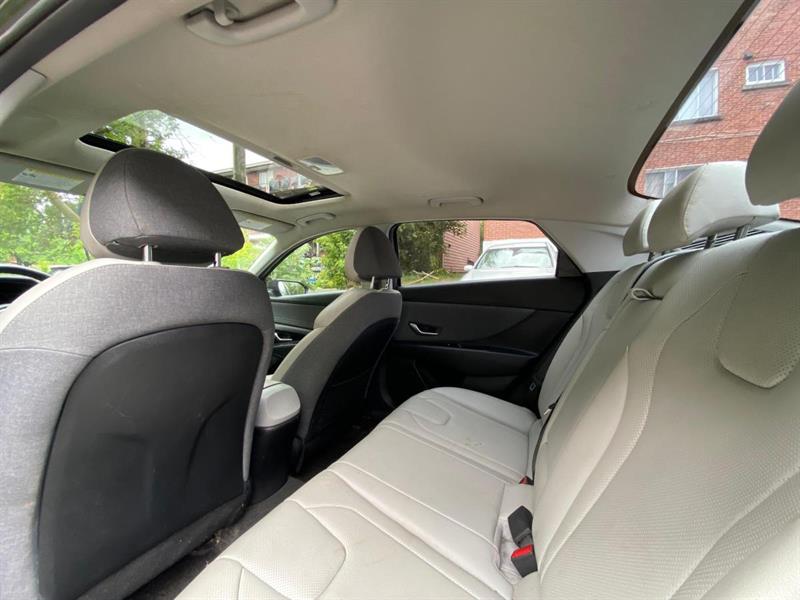 hyundai Elantra 2022 - 11