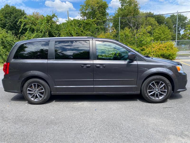 dodge Grand Caravan 2017 - 11