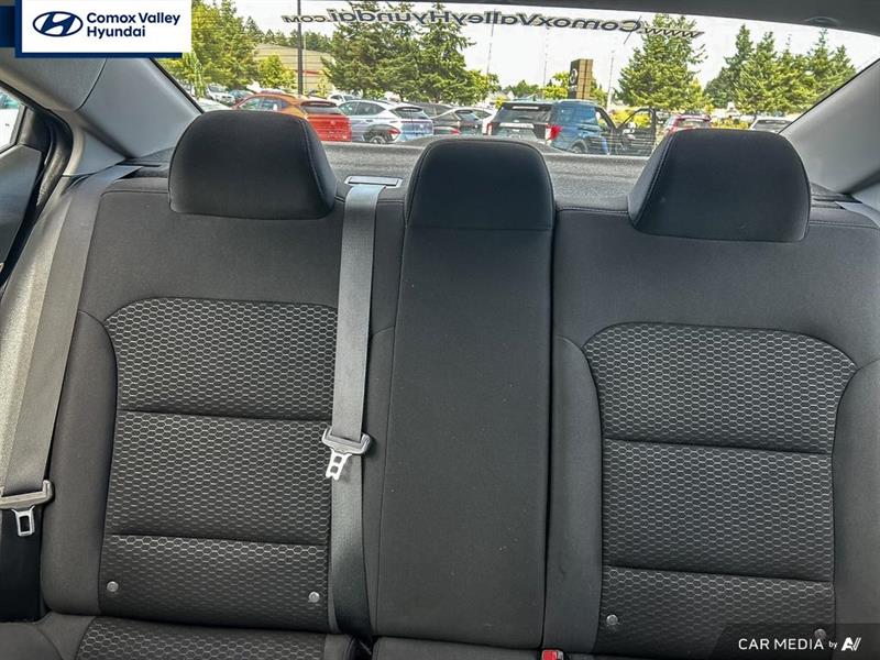 hyundai Elantra 2019 - 17