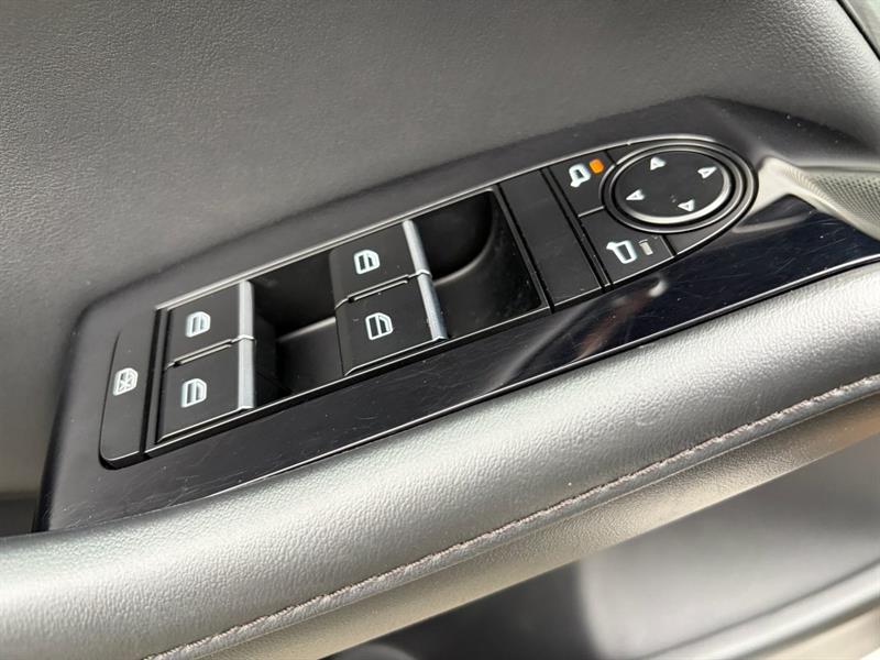 mazda Mazda3 2023 - 13