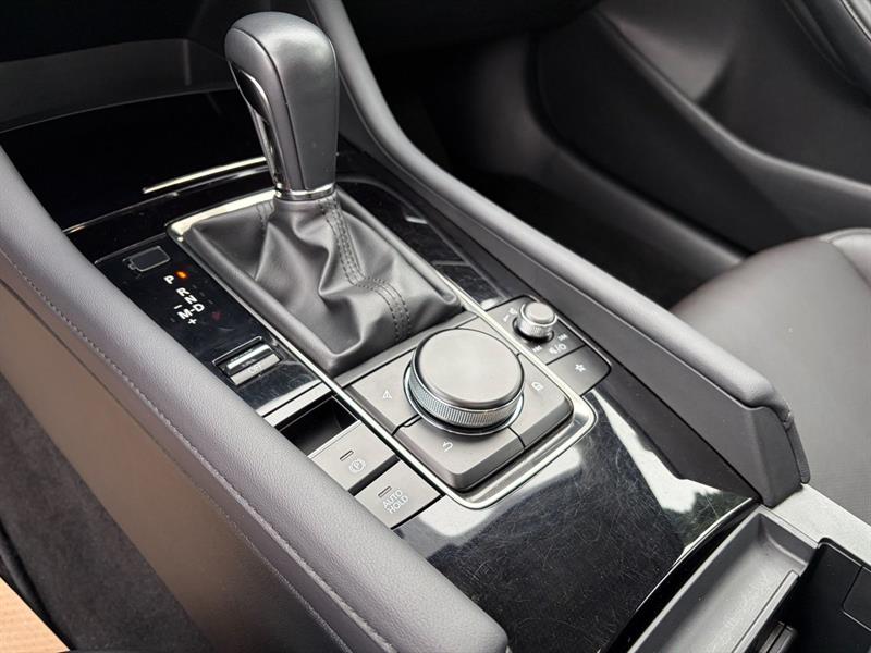 mazda Mazda3 2023 - 17