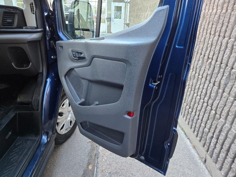 ford E-Transit Cargo Van 2022 - 14