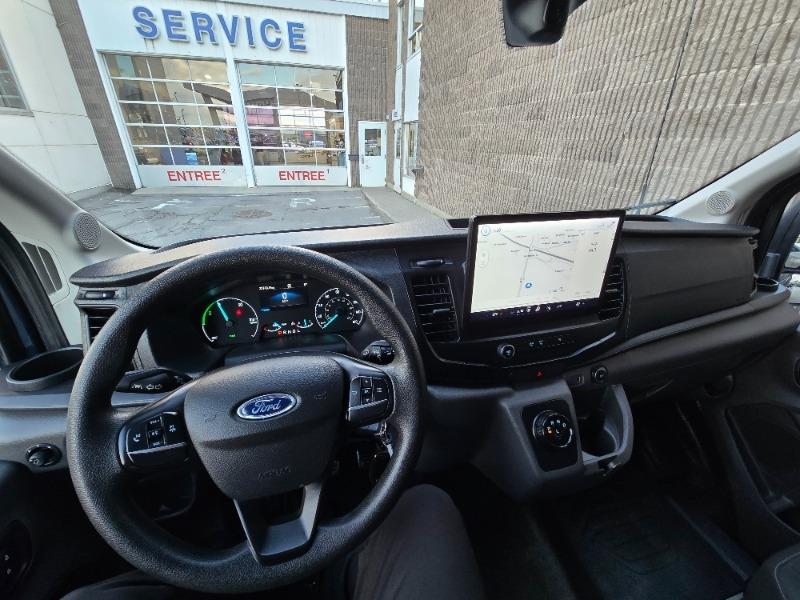 ford E-Transit Cargo Van 2022 - 16