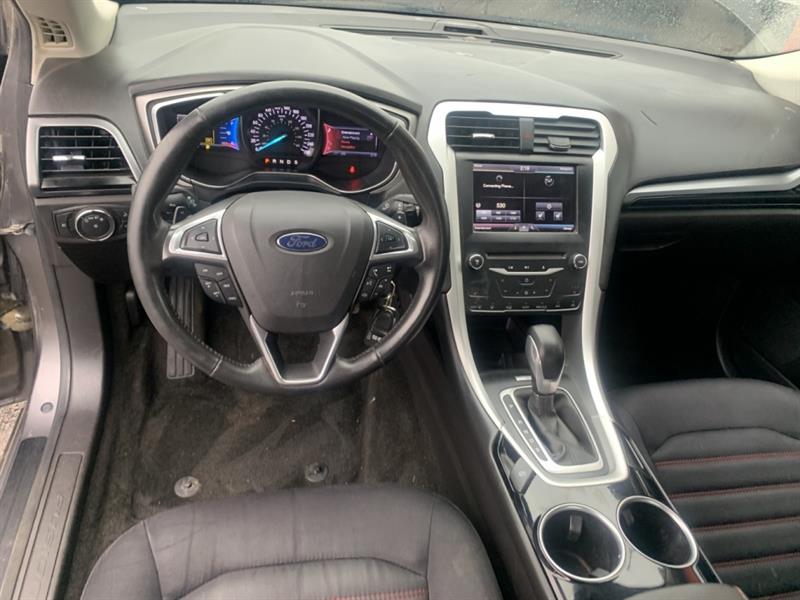 ford Fusion 2013 - 9