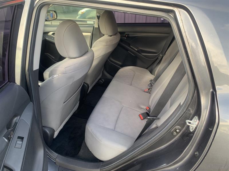 toyota Matrix 2010 - 5