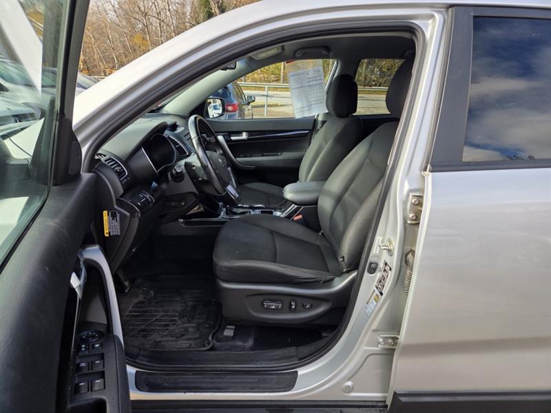 kia Sorento 2015 - 11