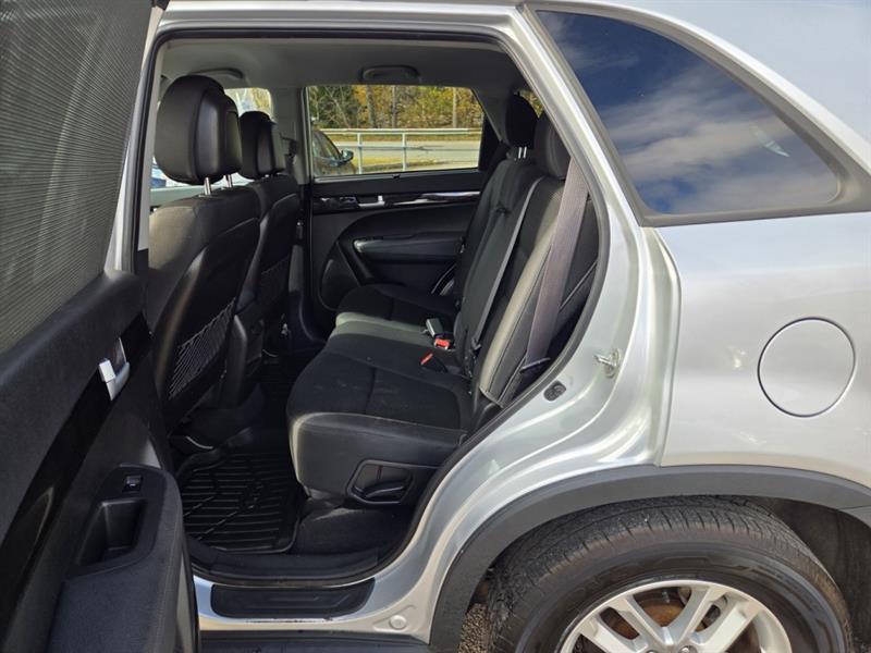 kia Sorento 2015 - 13