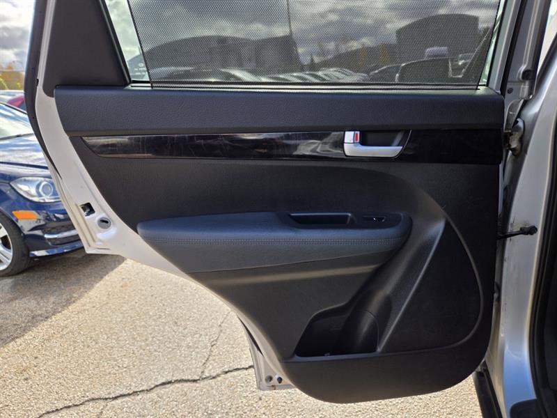 kia Sorento 2015 - 24