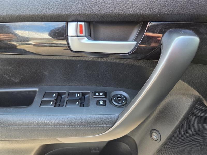 kia Sorento 2015 - 26