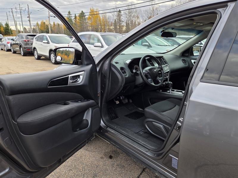 nissan Pathfinder 2017 - 10