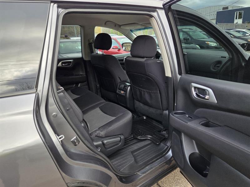 nissan Pathfinder 2017 - 22