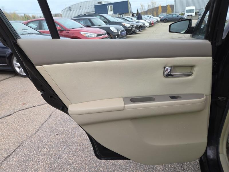 nissan Sentra 2011 - 21